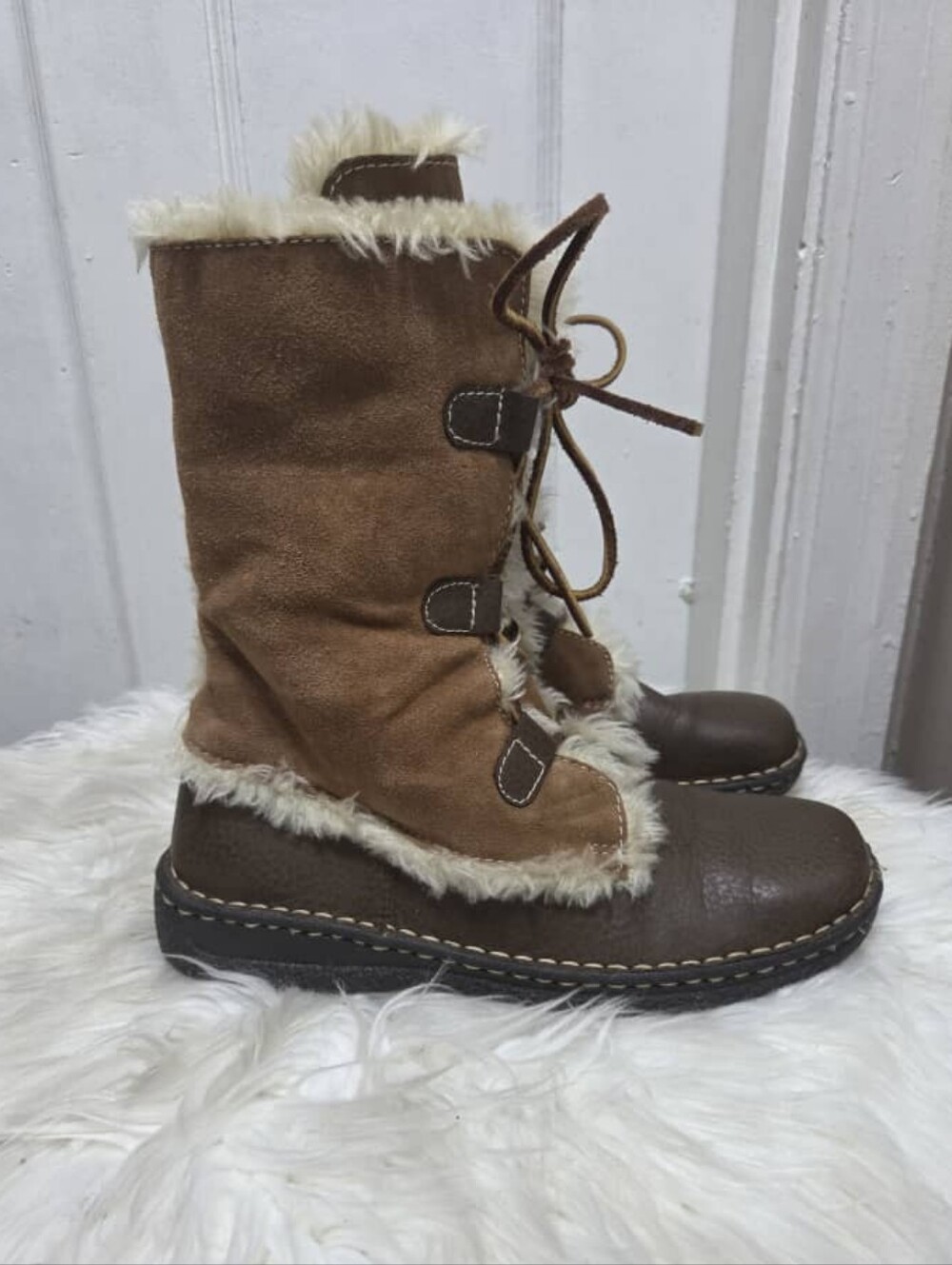 CHEROKEE Winter Tan Leather Boots Likeshearling Fur Lining Sz 9.6 Women lace-up